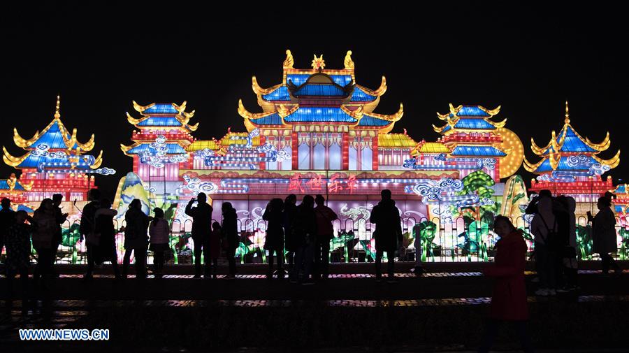 CHINA-WUHAN-LANTERN (CN)