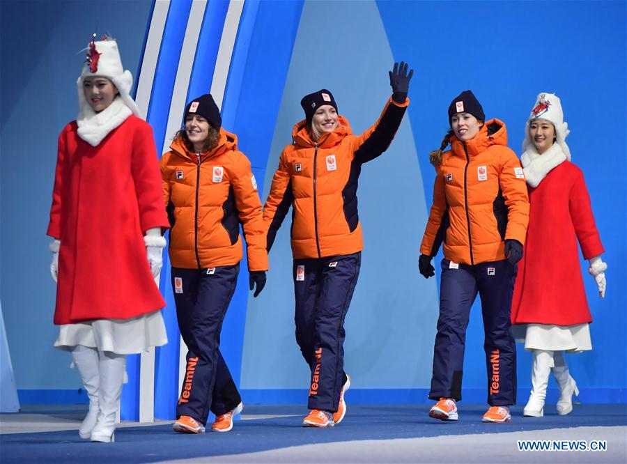 (SP)OLY-SOUTH KOREA-PYEONGCHANG-SPEED SKATING-LADIES' 3000M-MEDAL CEREMONY