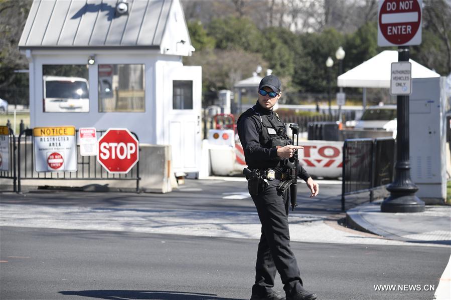 U.S.-WASHINGTON D.C.-WHITE HOUSE-SHOOTING