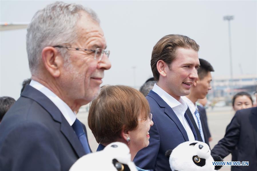 CHINA-CHENGDU-AUSTRIA-PRESIDENT-CHANCELLOR-VISIT (CN)