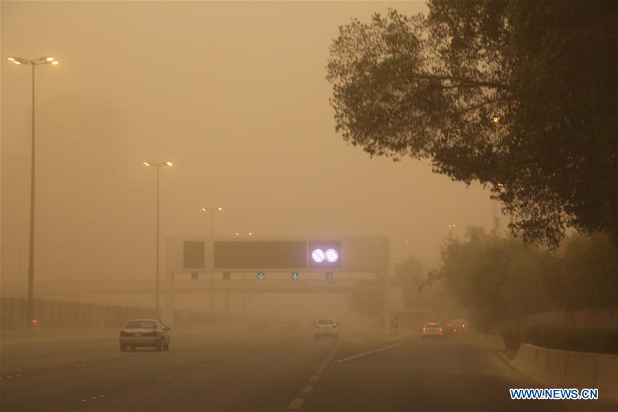 KUWAIT-KUWAIT CITY-SANDSTORM