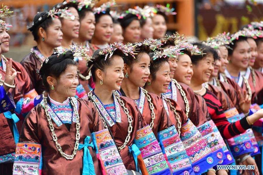 CHINA-GUANGXI-ETHNIC GROUP-COSTUMES (CN)