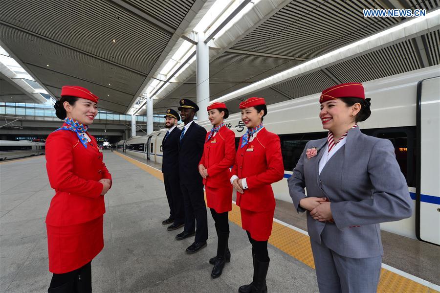 #CHINA-XI'AN-SPRING FESTIVAL-FOREIGN VOLUNTEERS (CN)