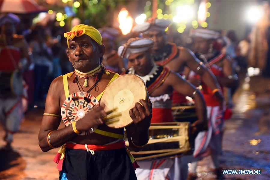 SRI LANKA-COLOMBO-NAVAM-DANCERS