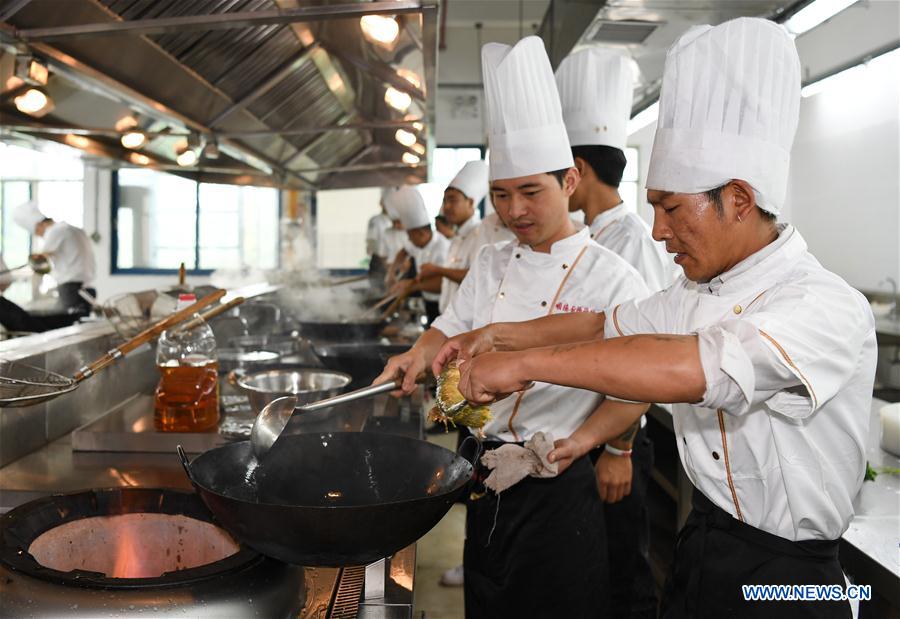 Xinhua Headlines: Cantonese cuisine fires up poverty alleviation opportunities