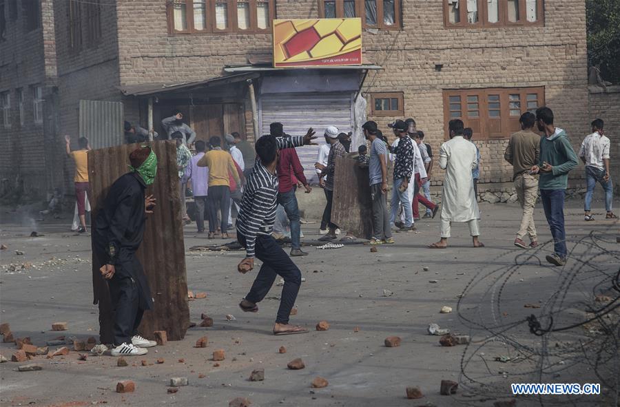 KASHMIR-SRINAGAR-PROTEST