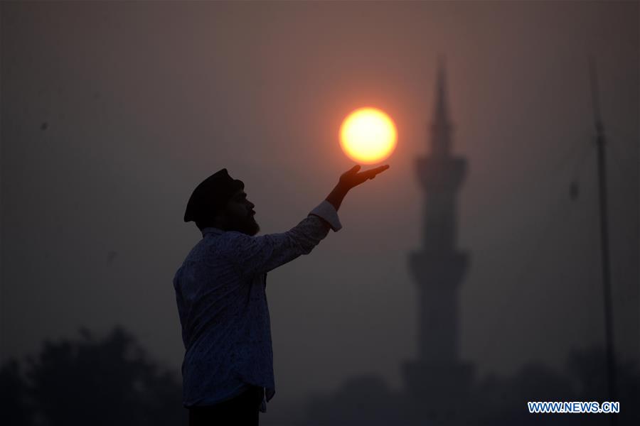 PAKISTAN-PESHAWAR-SUNSET