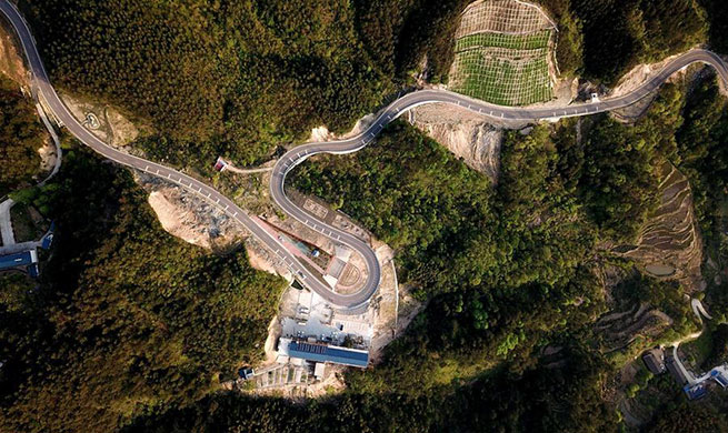 Special passageway becomes way of alleviating poverty for people in Anhui, E China