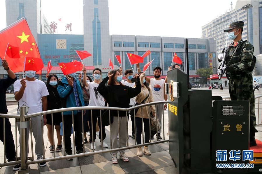 （图文互动）（4）武警官兵“双节”坚守战位保平安